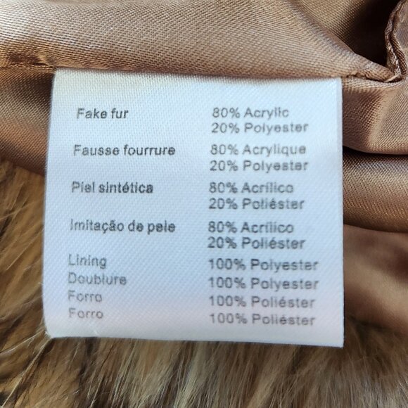 Faux Fur Shrug / Cape - Picture 6 of 7